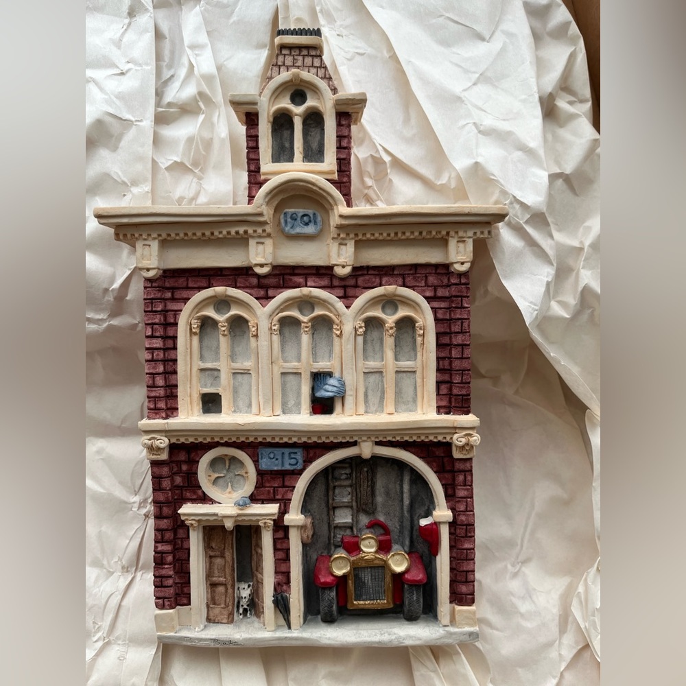 Brian Baker's Deja Vu Collection  - Firehouse - # 1140. Retired